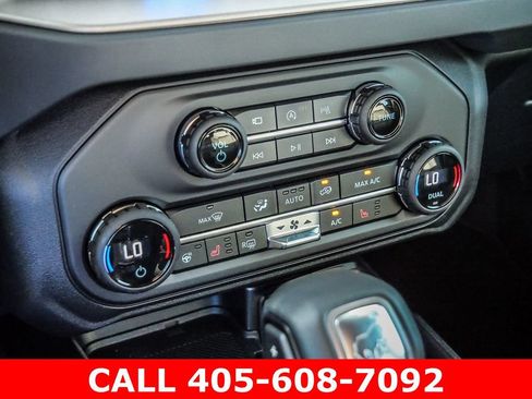 Used 2026 Ford Bronco Outer Banks AWD/4WD image 60