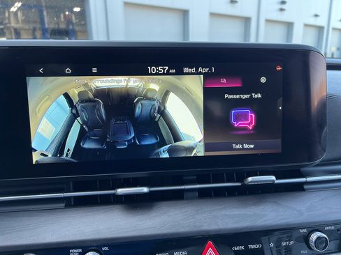 Used 2023 Kia Carnival SX image 26