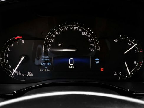 Used 2018 Cadillac XT5 FWD image 23