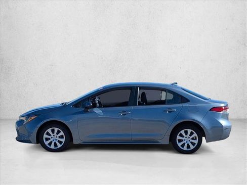 Used 2023 Toyota Corolla LE image 9
