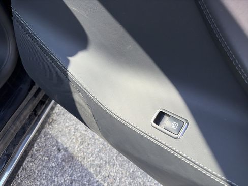 Used 2018 Tesla Model S 75D image 34