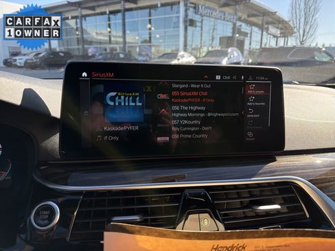 Used 2021 BMW 540i w/ Premium Package image 23