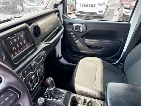 Used 2023 Jeep Wrangler Unlimited Sport image 26