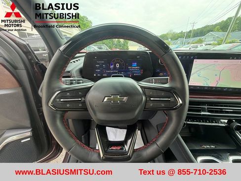 Used 2025 Chevrolet Traverse RS w/ LPO, Floor Liner Package AWD/4WD image 37