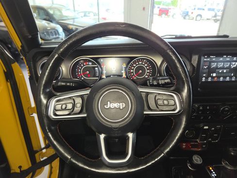 Used 2019 Jeep Wrangler Unlimited Rubicon w/ Cold Weather Group AWD/4WD image 37