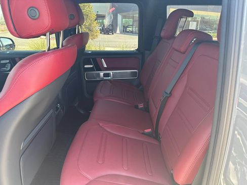 Used 2024 Mercedes-Benz G 550 image 6