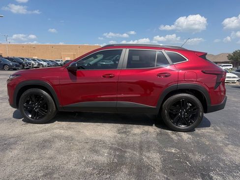Used 2024 Chevrolet Trax ACTIV w/ Sunroof Package FWD image 6
