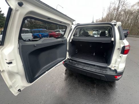 Used 2021 Ford EcoSport SES image 7