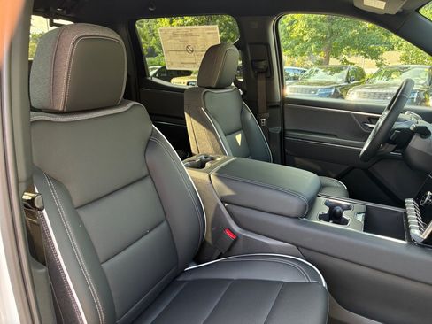 New 2026 GMC Sierra EV Elevation w/ Premium Package AWD/4WD image 28