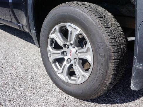 Used 2025 GMC Sierra 1500 SLT AWD/4WD image 4