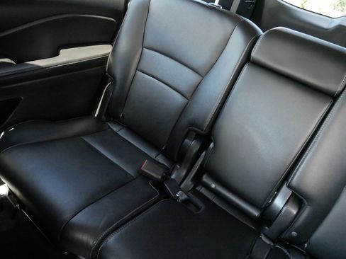 Used 2018 Honda Pilot EX-L image 12