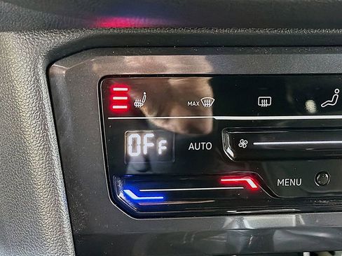 Used 2024 Volkswagen Tiguan SE R-Line image 39