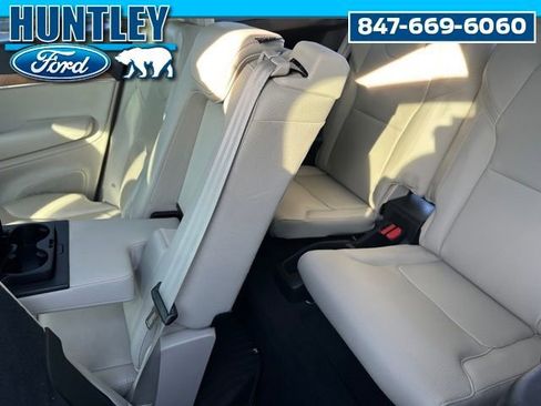 Used 2022 Volvo XC90 T6 Momentum w/ Advanced Package image 14