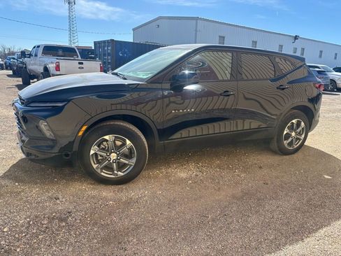 Used 2025 Chevrolet Blazer LT image 6