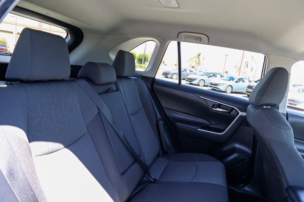 Used 2024 Toyota RAV4 XLE AWD/4WD image 19