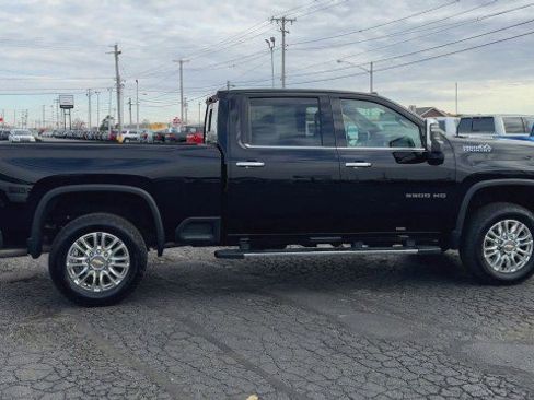 Certified 2022 Chevrolet Silverado 3500 High Country w/ LPO, Hitch Package image 9