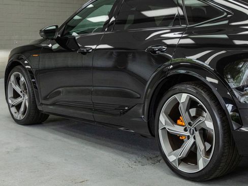 Used 2023 Audi e-tron S Prestige w/ Prestige Package AWD/4WD image 43