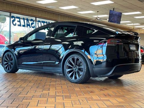Used 2022 Tesla Model X Plaid AWD/4WD image 7