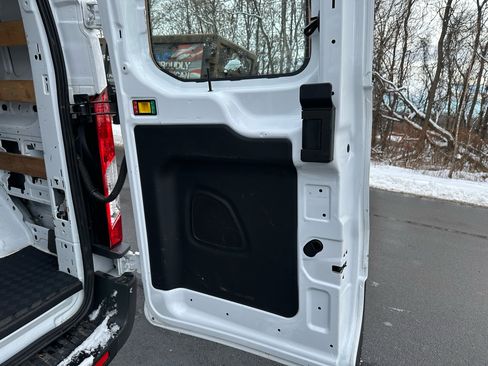 Used 2024 Ford Transit 250 Low Roof w/ Exterior Upgrade Package image 10