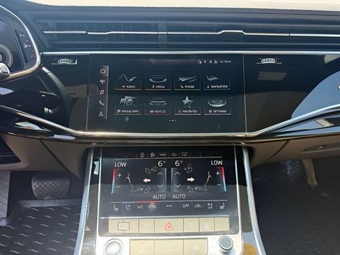 Used 2023 Audi Q7 3.0T Premium Plus w/ Premium Plus Package AWD/4WD image 23