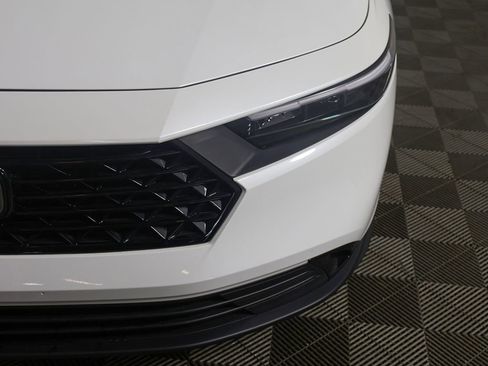 Certified 2025 Honda Accord SE image 14