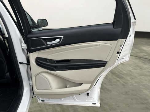 Used 2017 Ford Edge Titanium w/ Equipment Group 301A image 19