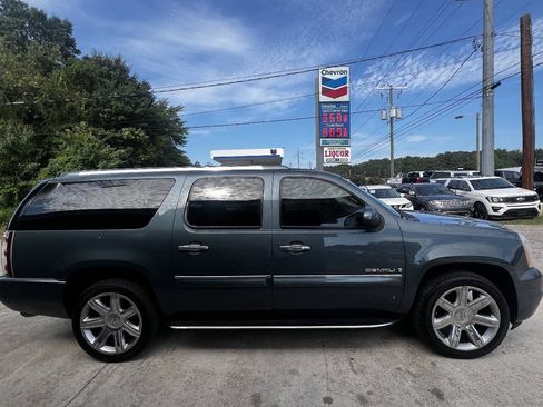 Used 2007 GMC Yukon XL Denali AWD/4WD image 7