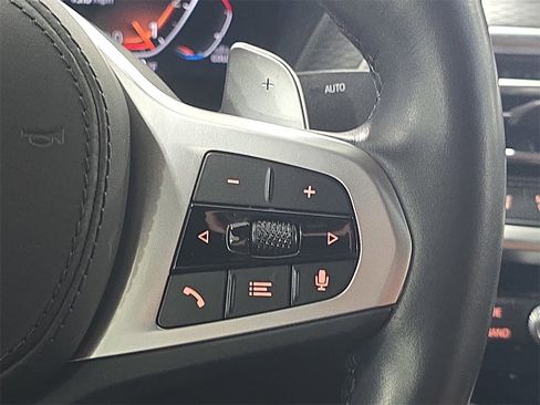 Used 2024 BMW X4 xDrive30i w/ Premium Package image 14