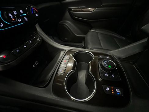 Used 2021 GMC Acadia AT4 w/ Preferred Package AWD/4WD image 36