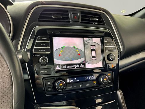 Used 2019 Nissan Maxima SR w/ Premium Package FWD image 14