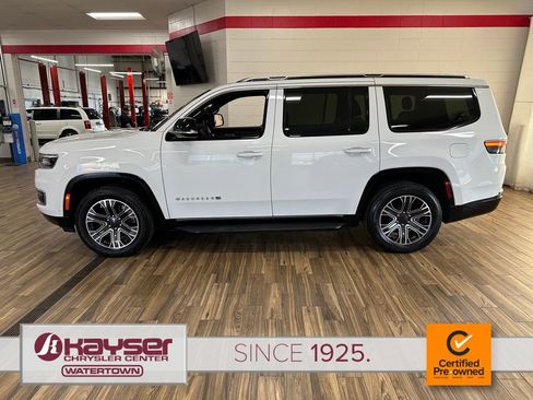 Certified 2024 Jeep Wagoneer Series II AWD/4WD image 2