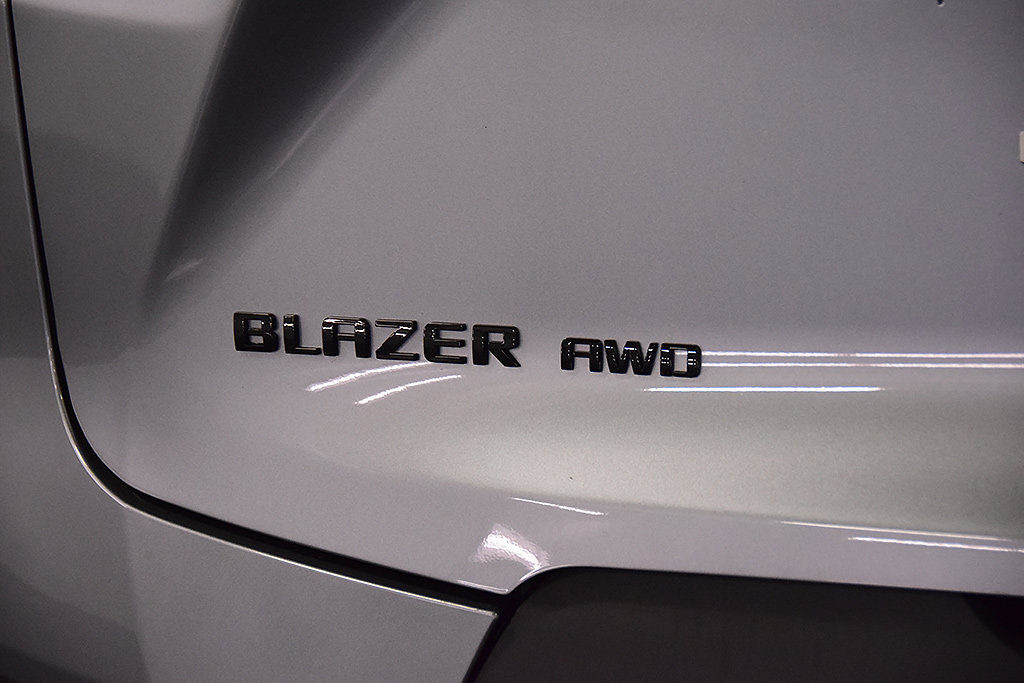 Used 2023 Chevrolet Blazer LT w/ Convenience Package AWD/4WD image 12