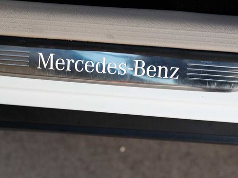 Used 2022 Mercedes-Benz GLC 300 4MATIC image 12