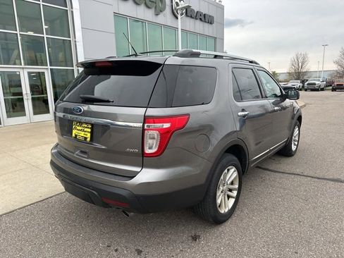 Used 2012 Ford Explorer XLT AWD/4WD image 6
