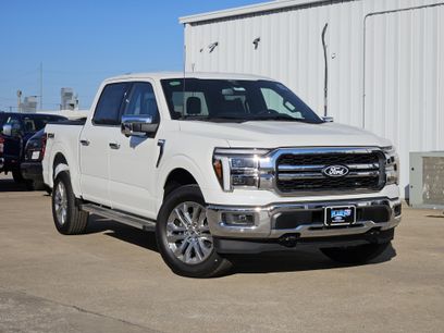 New 2025 Ford F150 Lariat w/ Equipment Group 501A Mid