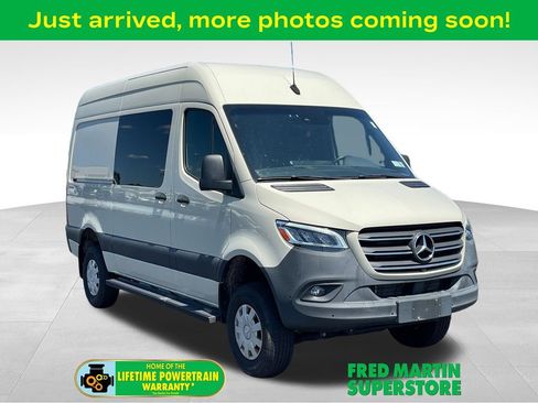 Used 2024 Mercedes-Benz Sprinter 2500 image 1