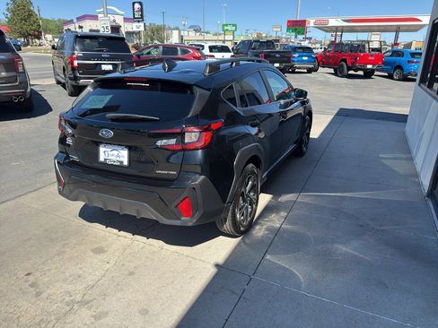 Used 2024 Subaru Crosstrek 2.0i Premium AWD/4WD image 5