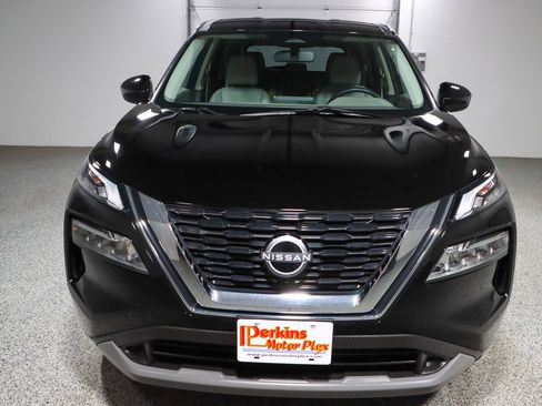 Used 2023 Nissan Rogue SV AWD/4WD image 4