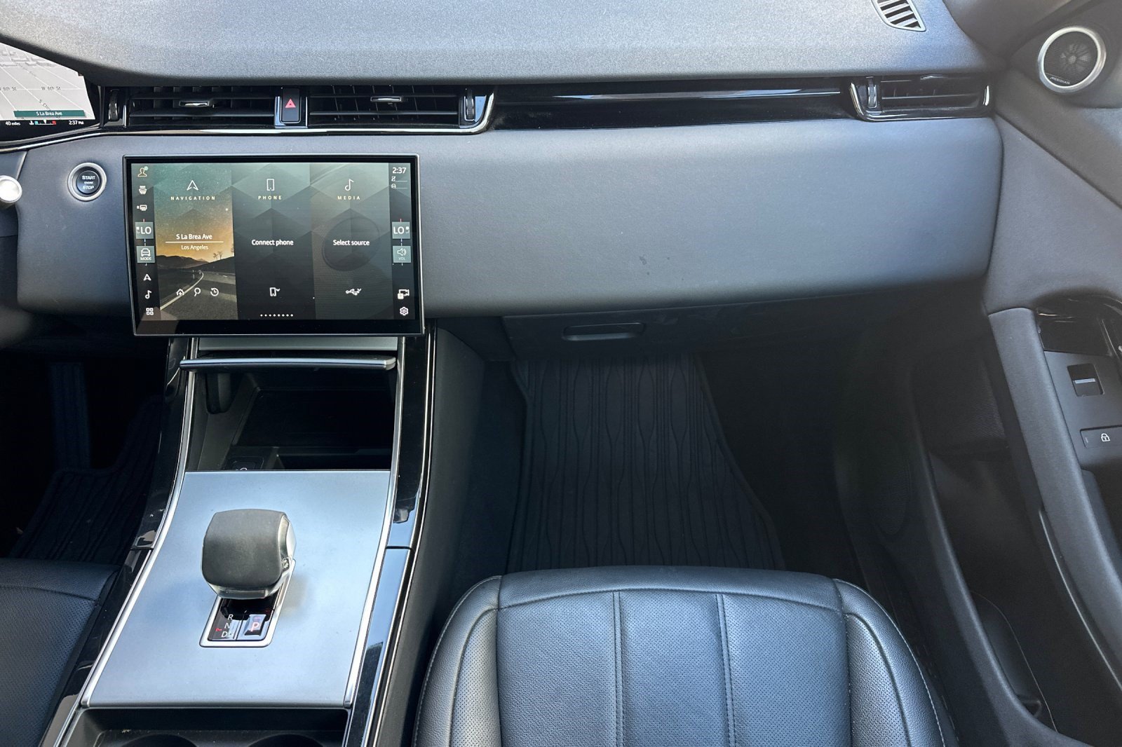 Used 2024 Land Rover Range Rover Evoque S AWD/4WD image 17