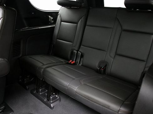 Certified 2021 Chevrolet Suburban High Country image 12