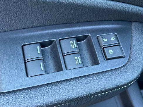 Certified 2025 Honda Ridgeline Sport image 16
