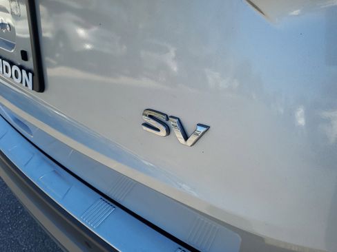 Used 2023 Nissan Rogue SV image 8