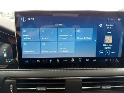 Used 2025 Lincoln Corsair Grand Touring w/ Equipment Group 301A AWD/4WD image 29
