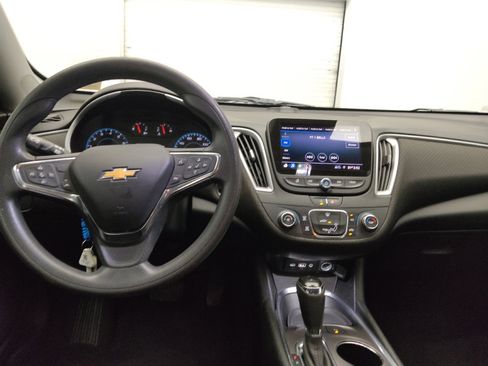 Used 2020 Chevrolet Malibu LS w/ Driver Confidence Package II image 22