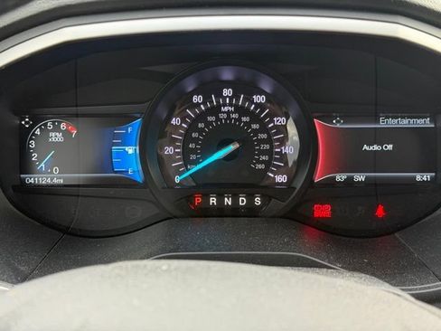 Used 2018 Ford Edge SEL w/ Equipment Group 201A FWD image 10