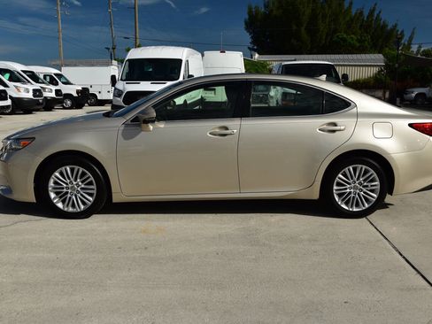 Used 2013 Lexus ES 350 image 4