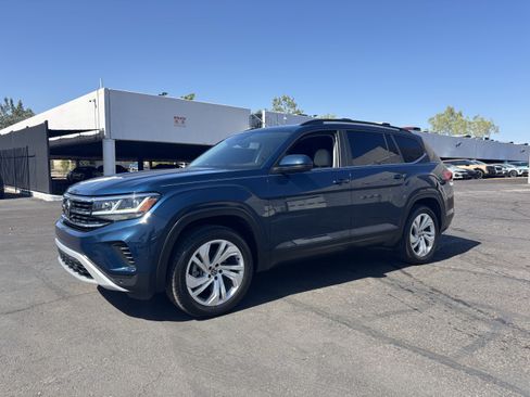 Used 2021 Volkswagen Atlas SE w/ Panoramic Sunroof Package FWD image 6