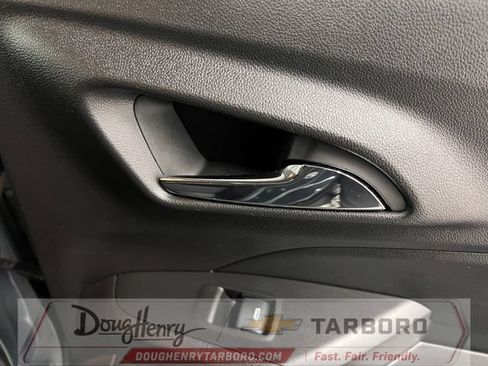 Used 2025 Chevrolet Trax LT FWD image 32