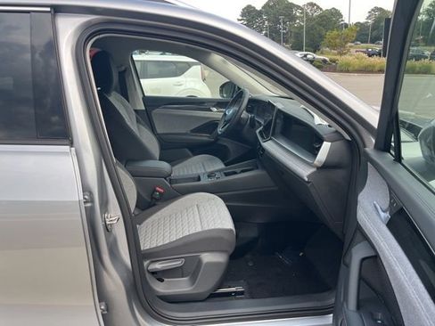 New 2025 Volkswagen Tiguan S image 27