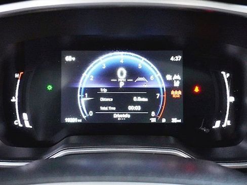 Used 2025 Toyota Corolla XSE image 32